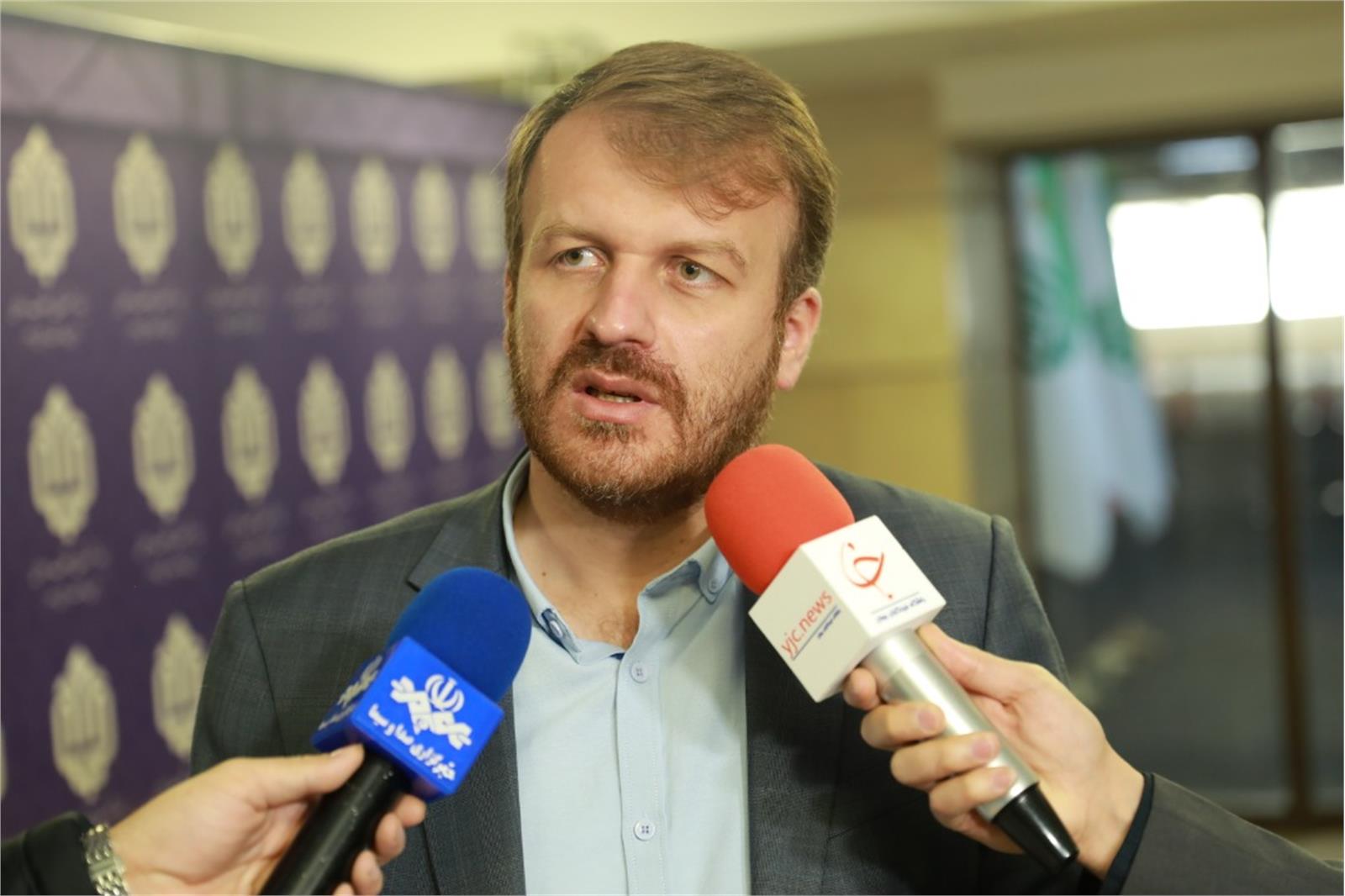توزیع بیش از ۶۰ هزار بسته نوشت‌افزار میان دانش‌آموزان محروم کشور توسط بنیاد مستضعفان