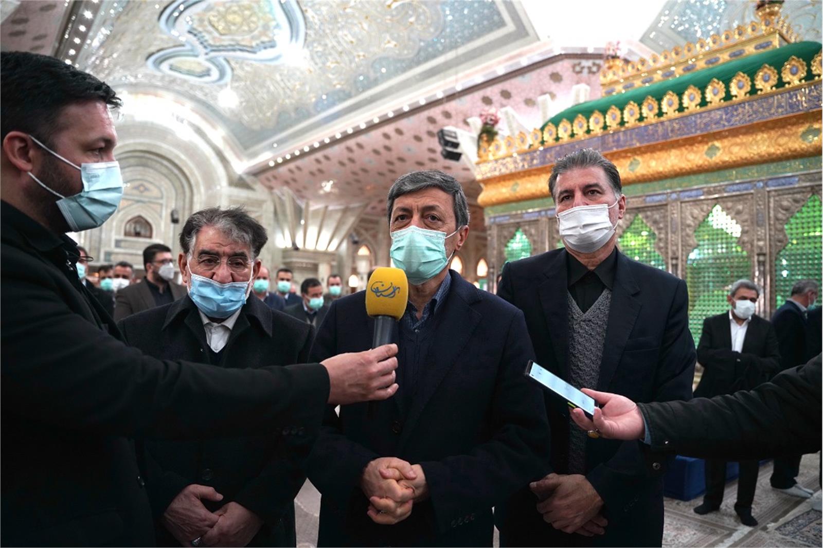 ماندن در مسیر امام خمینی(ره) یعنی تلاش بیشتر برای رسیدگی به محرومان